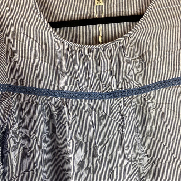 Max Studio Striped Blouse NWT - Picture 3 of 6